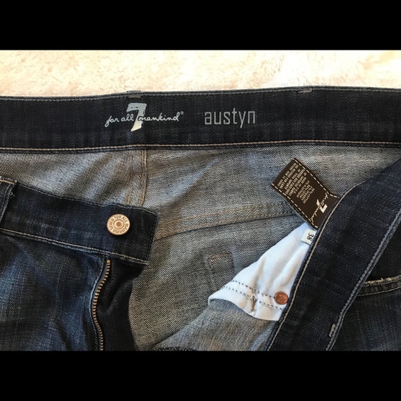 Jeans - Picture 2 of 3